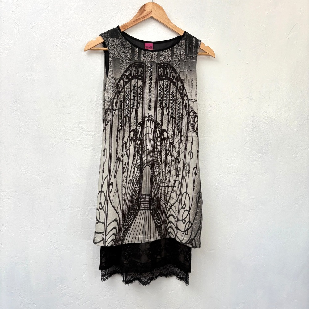 Save The Queen Tunic Top Women Size Medium Black Sleeveless Embellished